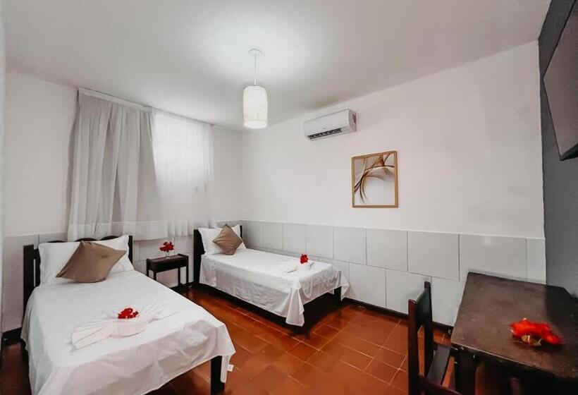 חדר סטנדרט לשלושה, Dom Aquino Hospedagem E Gastronomia