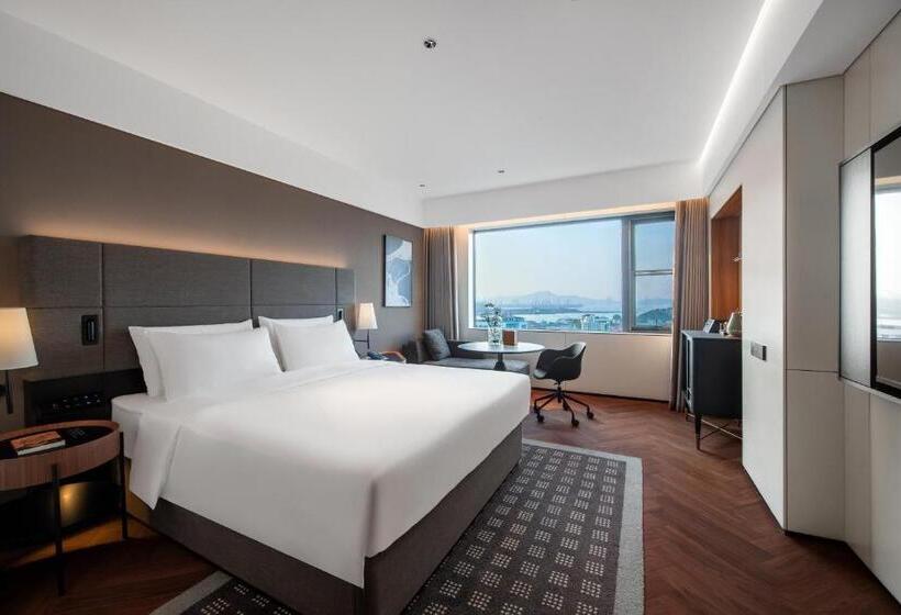 اتاق لوکس, Intercity Hotel Yantai Binhai Square