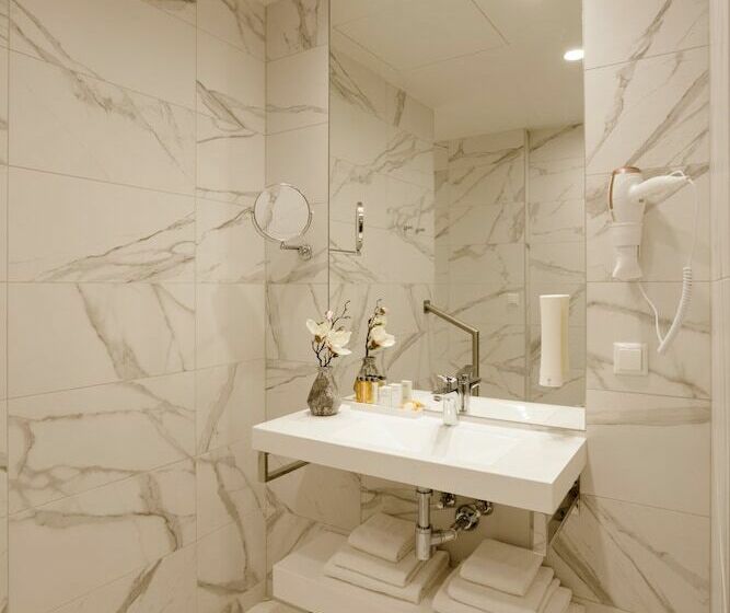 اتاق استاندارد, Centennial Nexus Hotel Tallinn