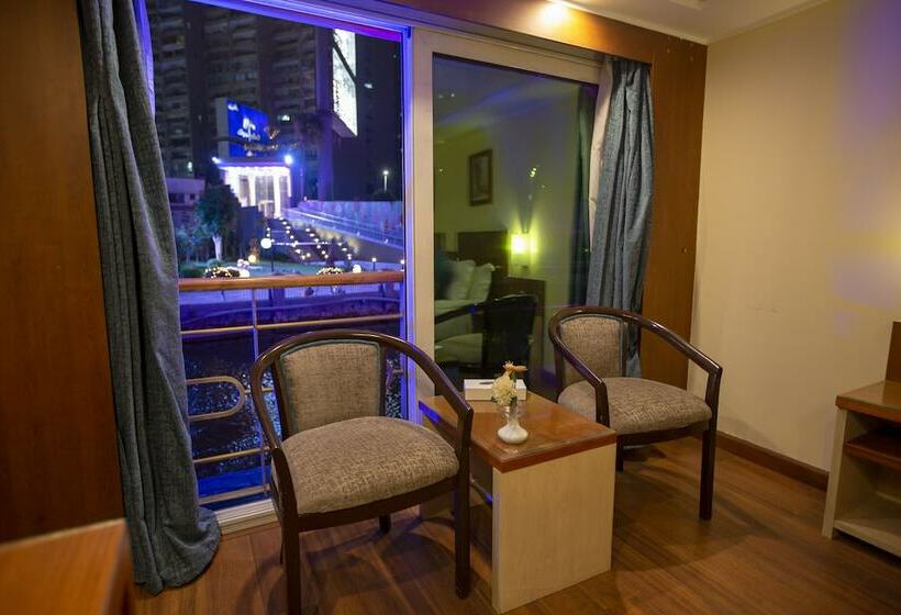 اتاق استاندارد با چشم‌انداز, Nile View Jewel