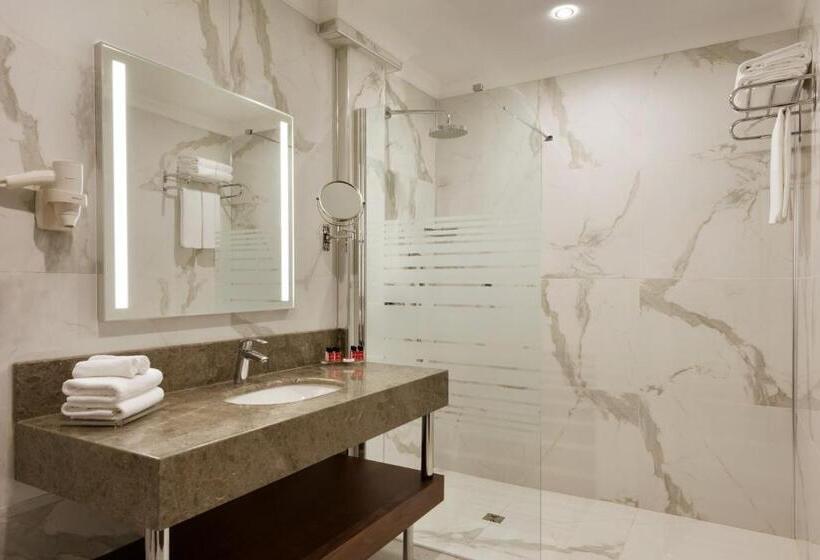اتاق استاندارد, Ramada By Wyndham Yalova