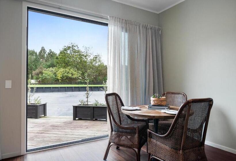 Апартаменты 1 Спальня Вид на Сад, Kaitahi   Luxury Lodge