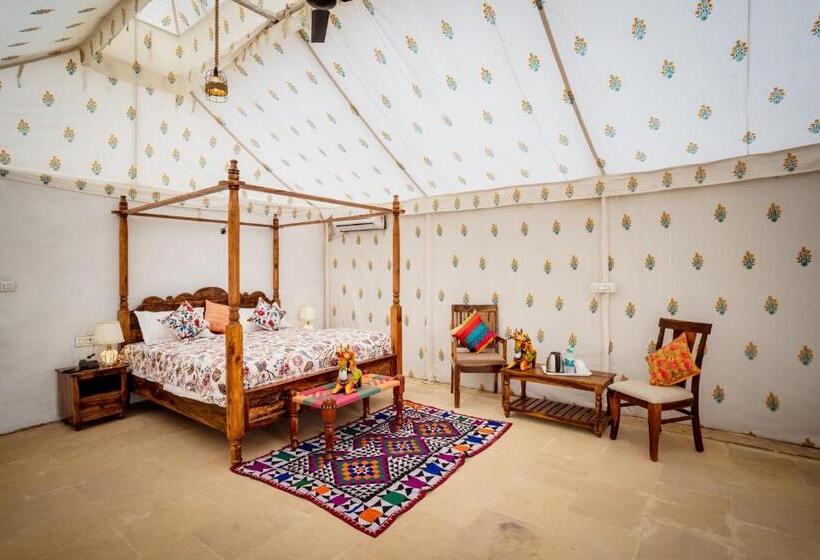 디럭스 룸 킹사이즈 침대, Mayara Fort Jaisalmer