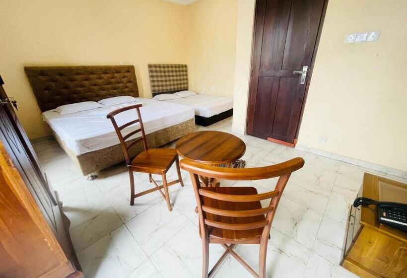 Семейный Номер, Ez Stay Guesthouse