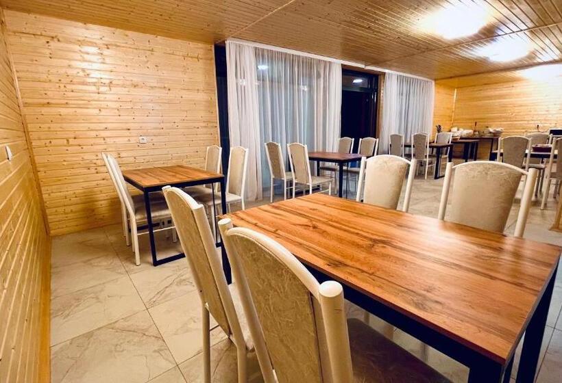 سوییت, Guest House Sham