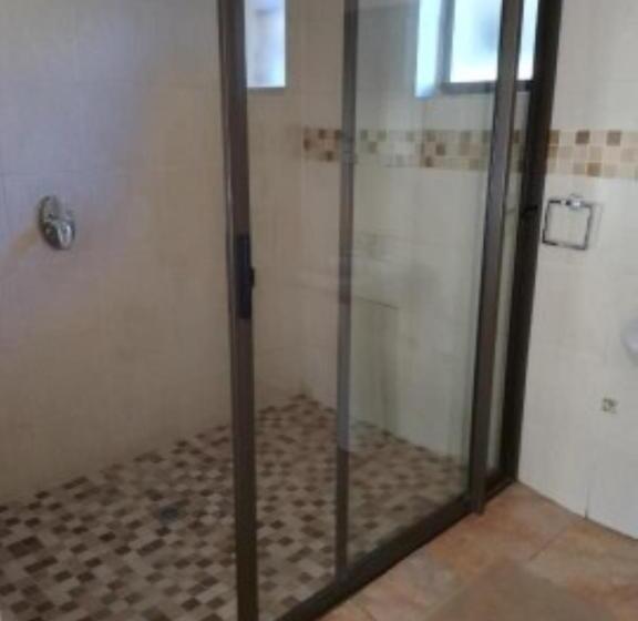 Номер Стандарт, Jakaranda Guest House