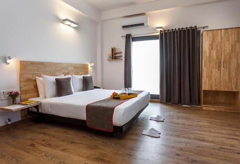 Трехместный Номер Классика, Super Townhouse Sector 51 Noida Near Iskcon Temple Noida