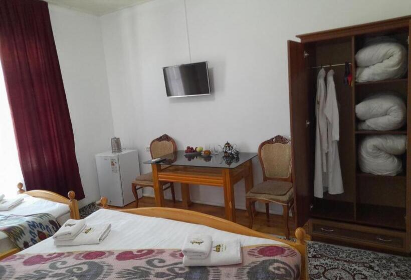 سوییت خانوادگی, Parvina Boutigue