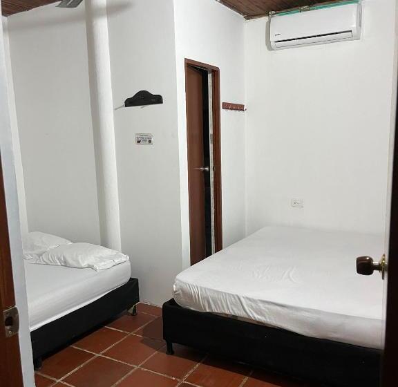 4인용 수피리어 룸, Juva Hostel   Coveñas