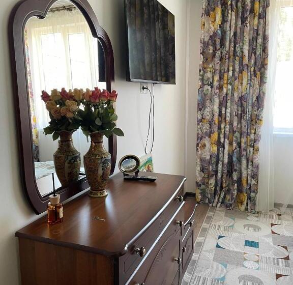 اتاق استاندارد, Nomad  Guest House