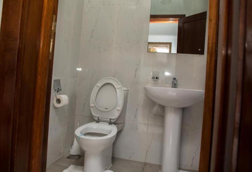 キングサイズベッドのデラックスルーム, Urban Private Rooms