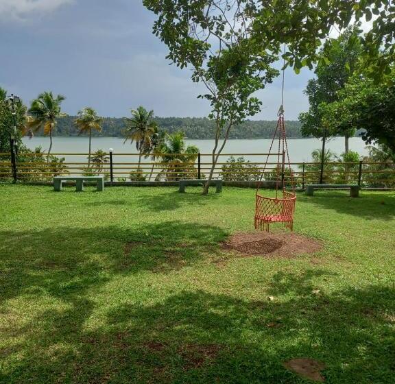 수피리어 패밀리 룸, Kayaltheeram Resort & Homestay