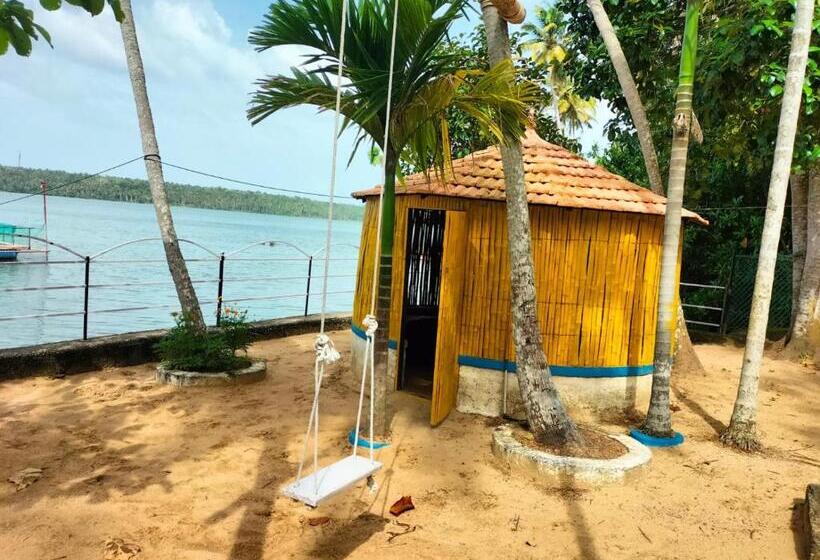 수피리어 패밀리 룸, Kayaltheeram Resort & Homestay