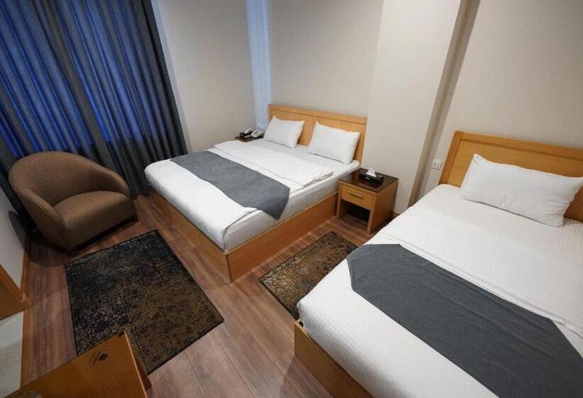 اتاق استاندارد سه نفره, Yarmouk Hotel Erbil