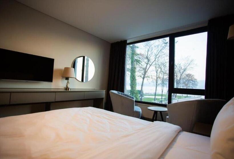 Номер Стандарт Вид на Озеро, Dellago Luxury Hotel Sapanca
