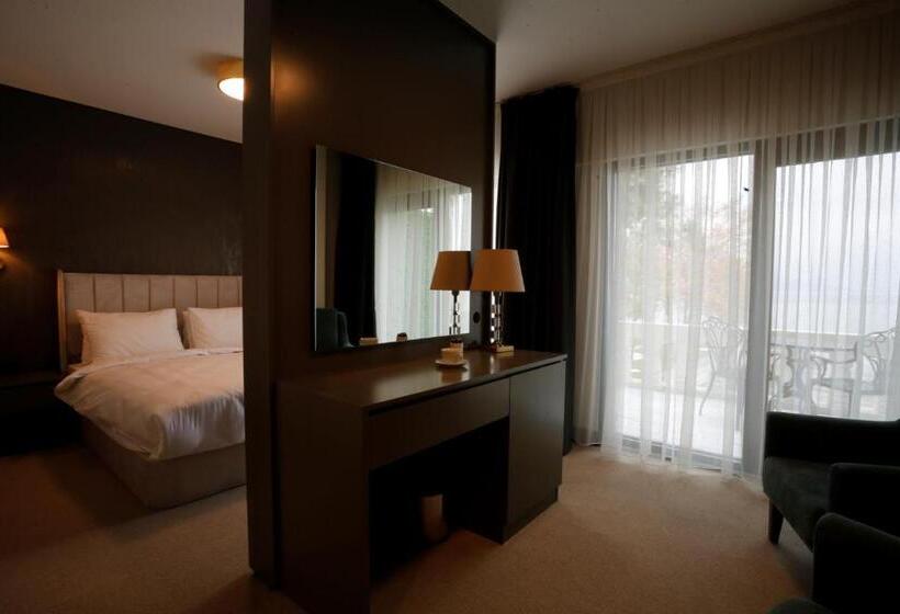 Номер Deluxe с Балконом, Dellago Luxury Hotel Sapanca