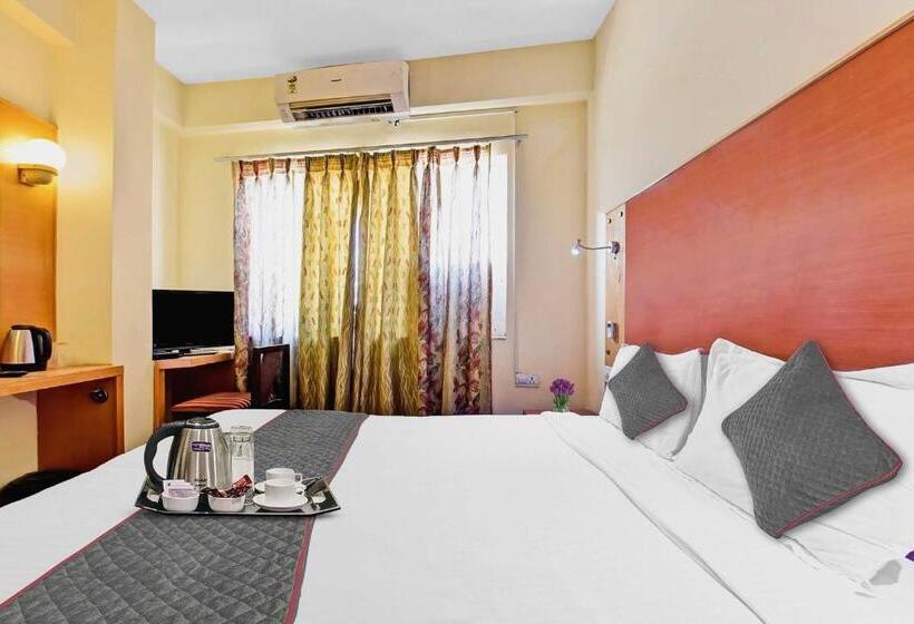 三人经典房间, Super Townhouse Fateh Sagar Formerly Vatika Inn