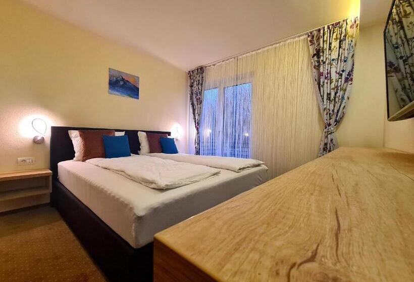 스탠다드 룸 킹사이즈 침대, Beconia Riverside