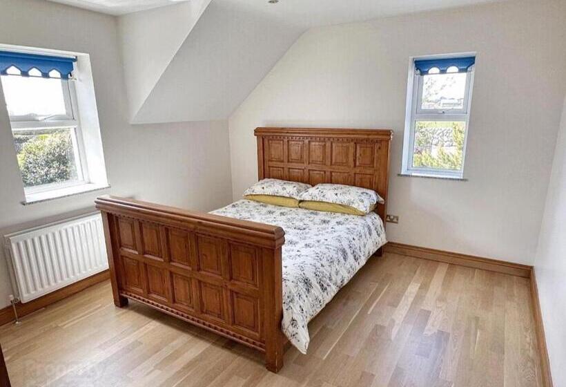 Standard room with outdoor bath, Tara House