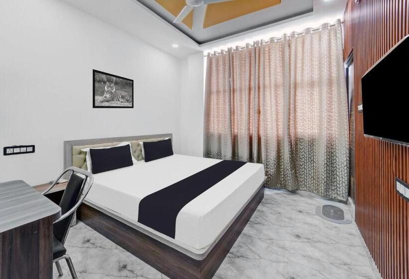 Номер Стандарт, Super Oyo Flagship Hotel Singh Residency