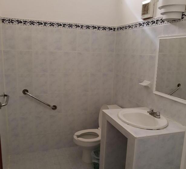 اتاق استاندارد سه نفره, Posada Escarcega