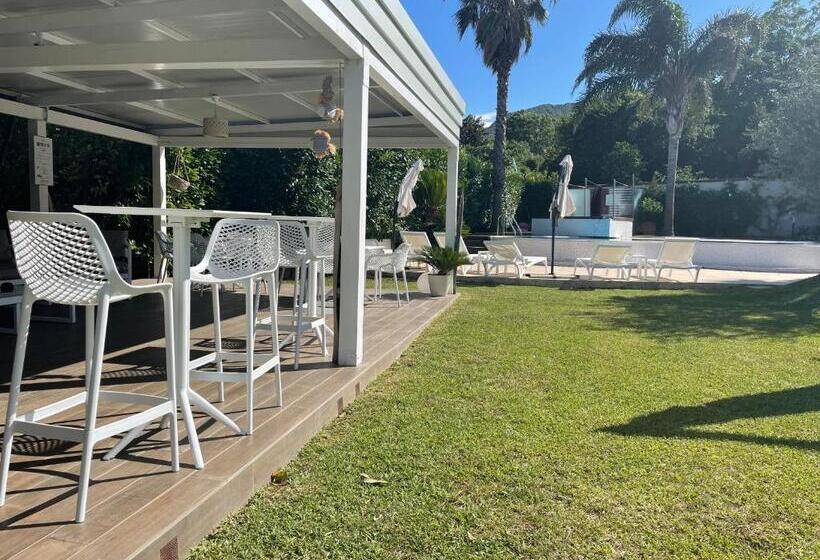 Номер Superior с Террасой, Villa Soraya