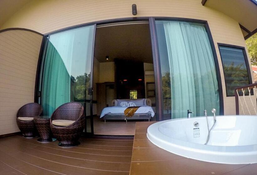 Номер Deluxe с Гидромассажем, Binlha Raft Resort