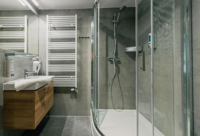 Номер Стандарт с Балконом, Country Club żywiec Hotel I Domki Całoroczne