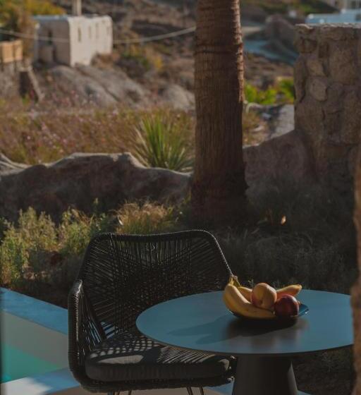 Люкс Кровать Кинг, Ftelia Black Villas