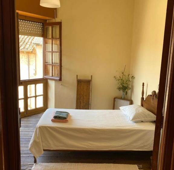 标准单人间共用浴室, Residencia Maestrices Casica De La Esquina