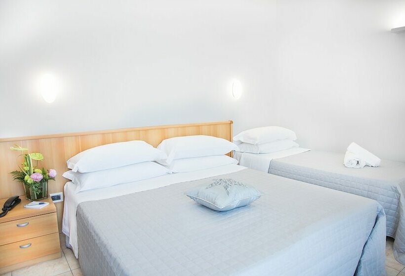 Трехместный Номер Комфорт, Adria Beach