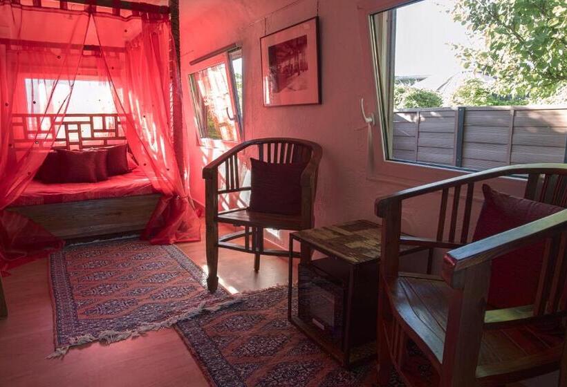 اتاق استاندارد, Crazy Lounge B&b