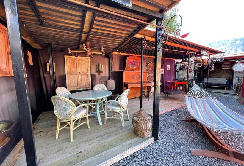 Lüks Aile Odası, Crazy Lounge B&b