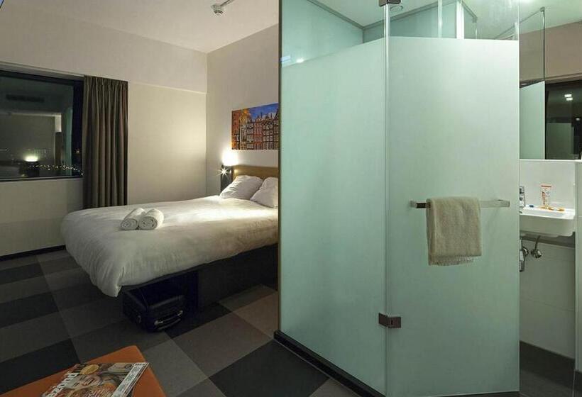 Номер Стандарт, Easyhotel Amsterdam Zaandam