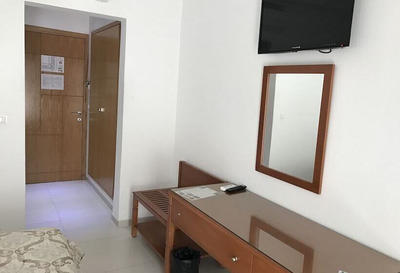 اتاق استاندارد, Al Karmel