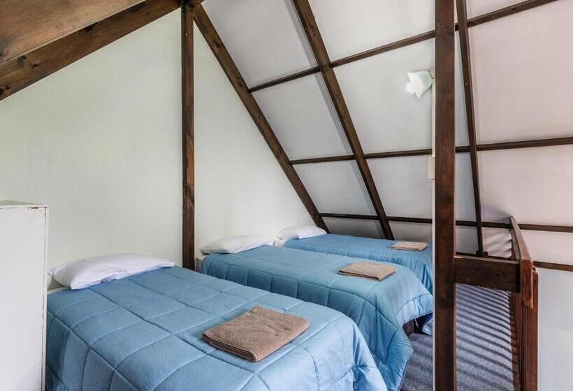 Семейный Номер, Tokaanu Lodge Motel