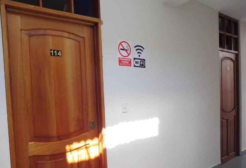Четырехместный Номер Стандарт, Hospedaje Mas