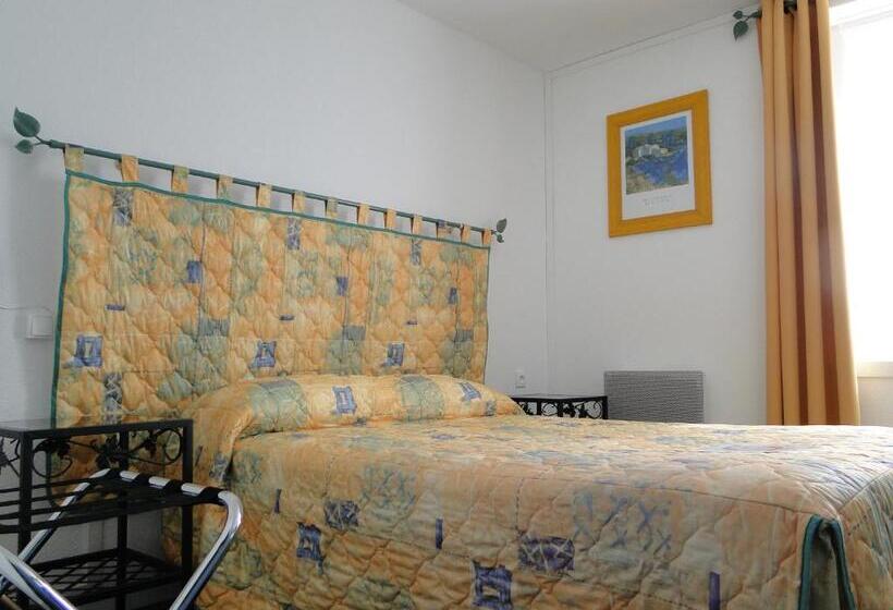 Номер Стандарт, Hôtel Côté Jardin