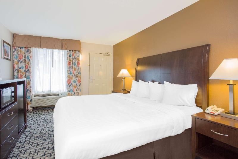 Четырехместный Номер Стандарт, B&b Hotel Bordeaux Est 3 étoiles