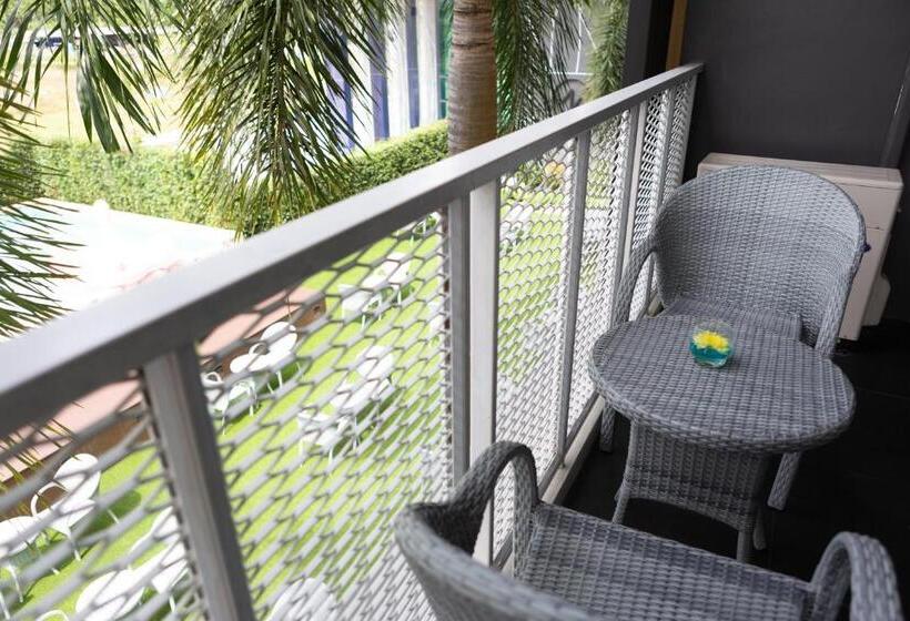 带泳池观景的豪华房, Nap Krabi Hotel   Sha Extra Plus