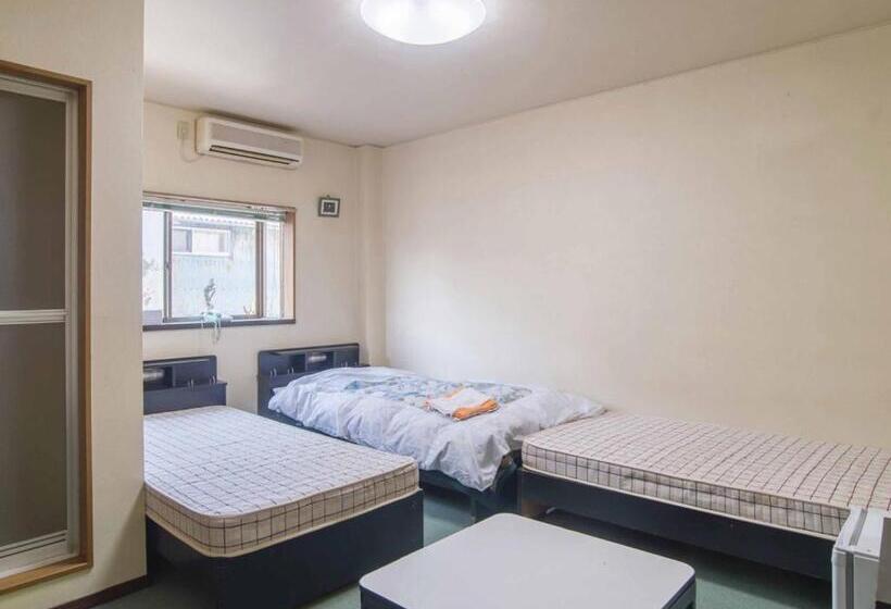 Номер Стандарт Трехместный, Kenrokuen