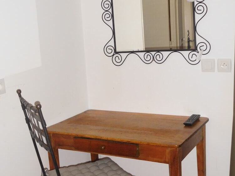 Номер Стандарт, Le Clos Des Guibouleraies