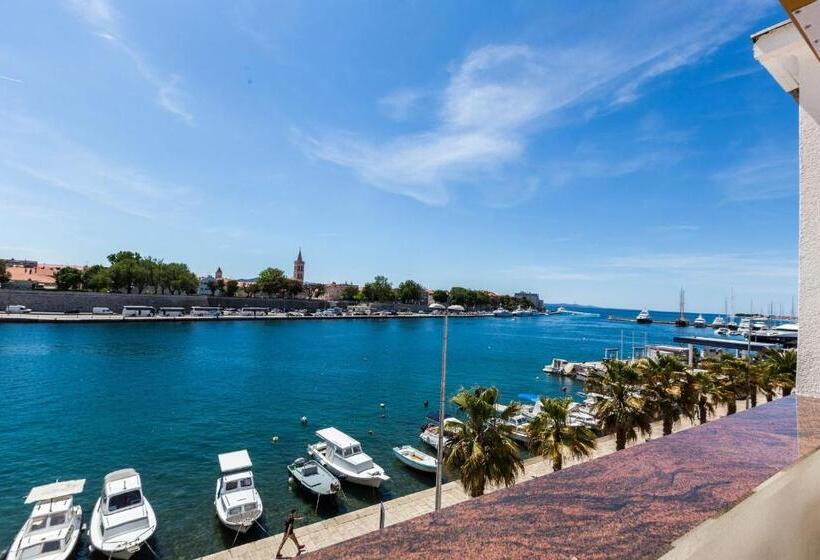 Люкс с Террасой, Giardin Exclusive Rooms And Suite