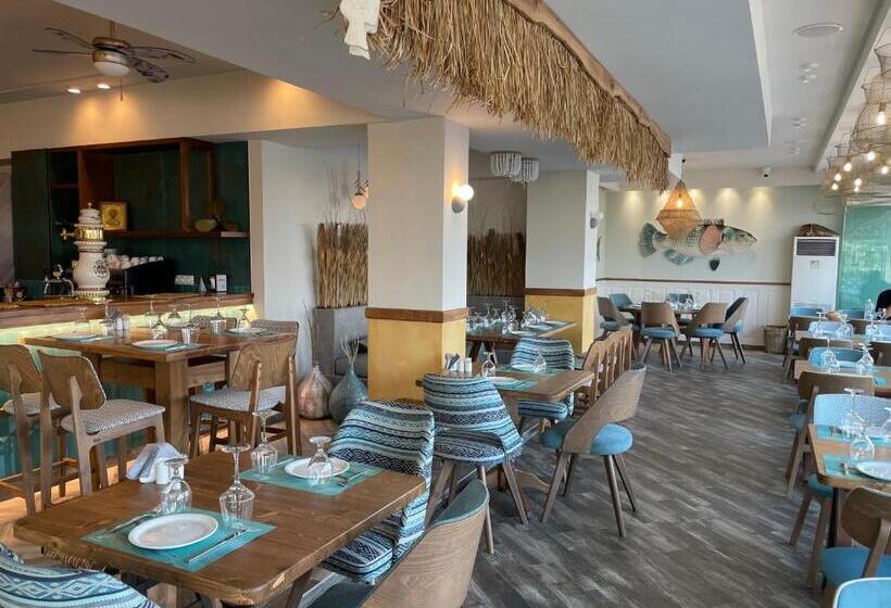 Номер Deluxe Вид на Море, Porto Del Sol