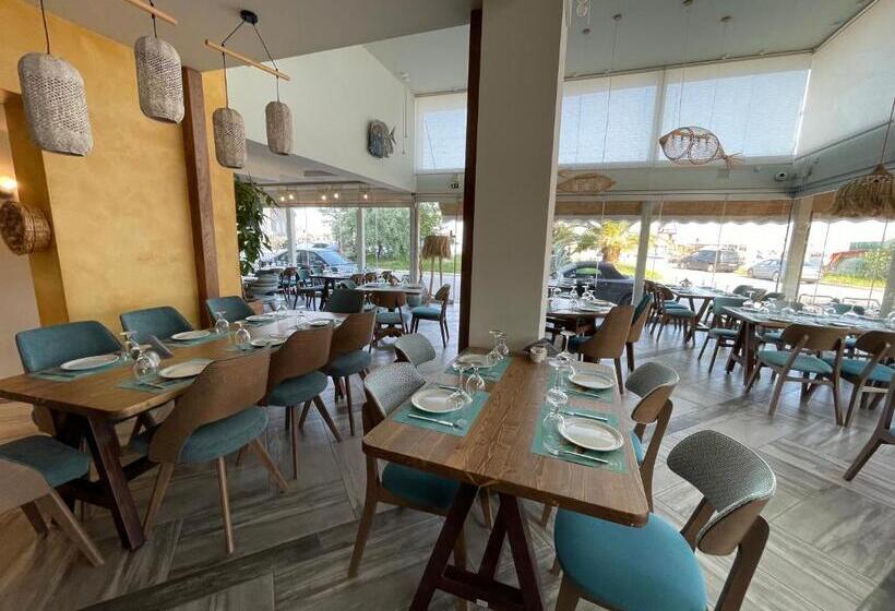 Трехместный Номер Deluxe Вид на Море, Porto Del Sol