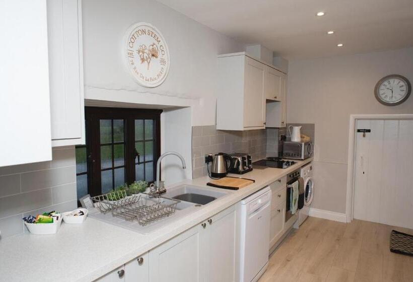 Дом 3 Спальни, Rutland Water Courtyard Rooms