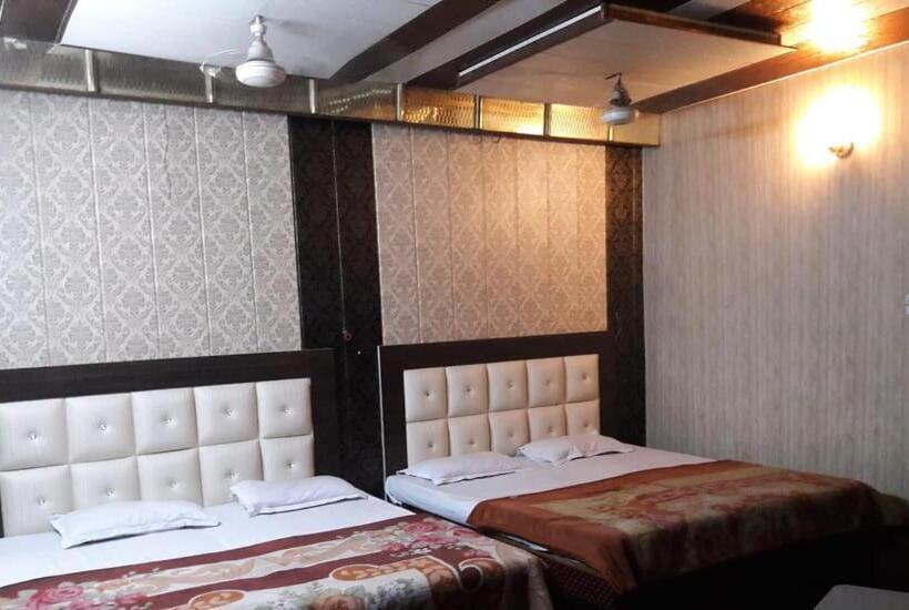 Deluxe Családi Szoba, Shehnaz Inn   Walking Distance For Golden Temple