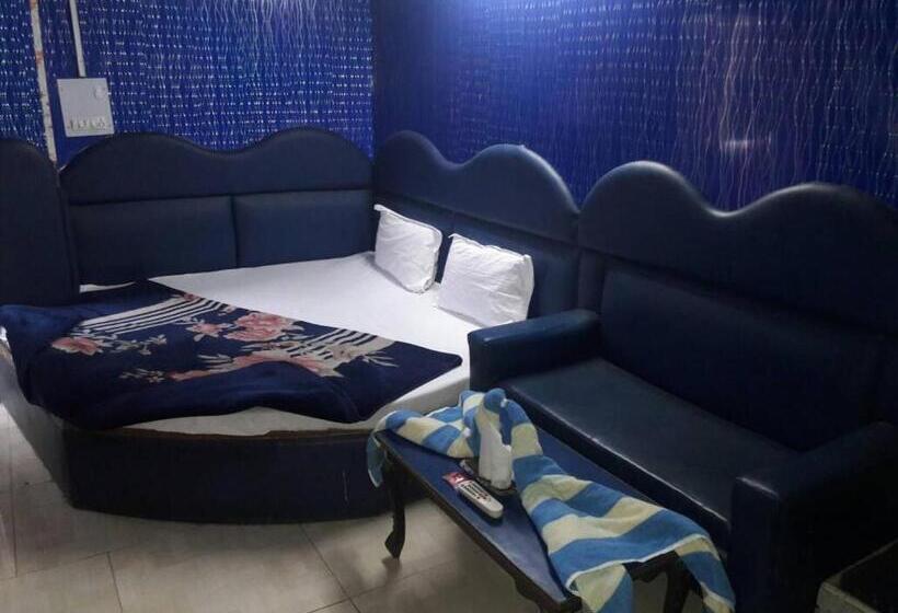 Economy Szoba, Shehnaz Inn   Walking Distance For Golden Temple