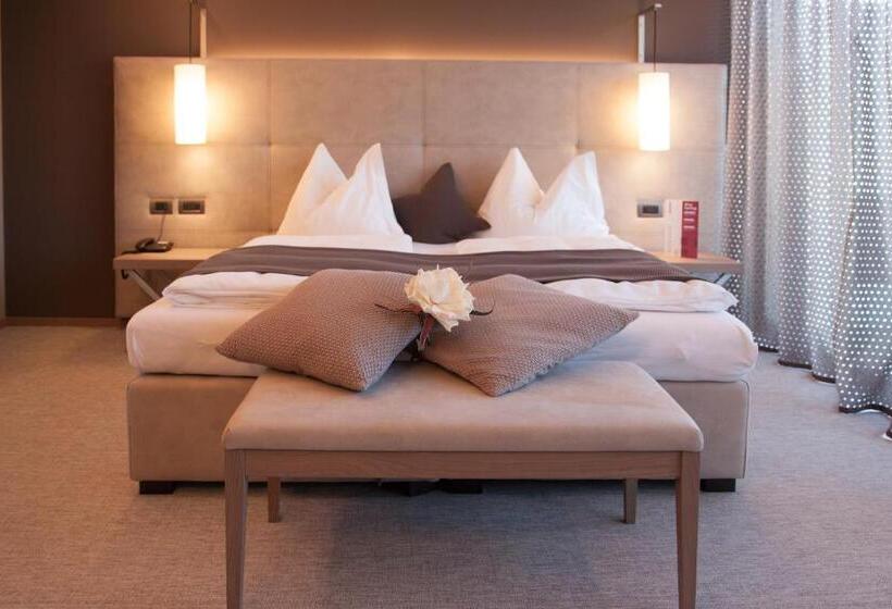 Апартаменты 1 Спальня, The Lodge Sporthotel   Golfclub Eppan