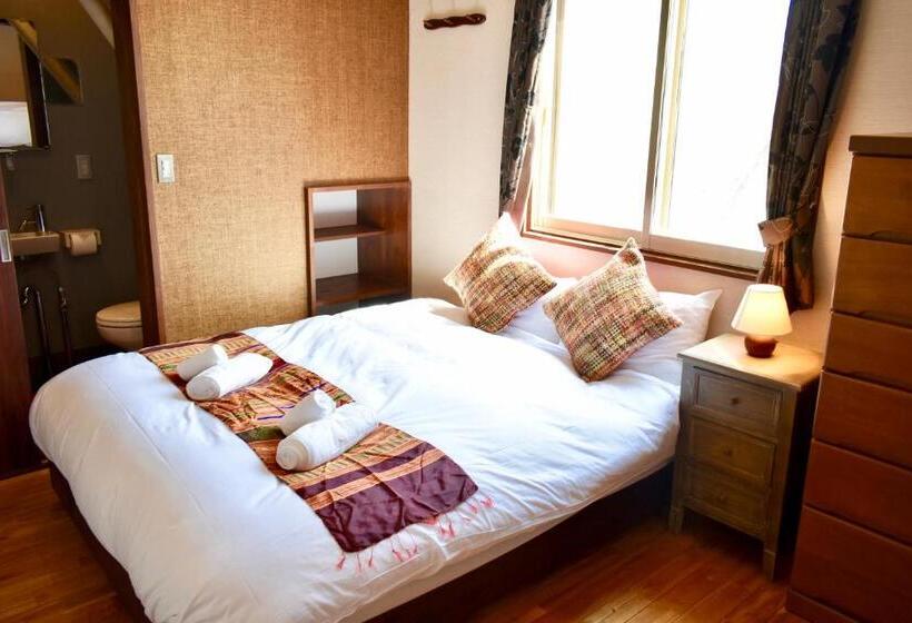 Семейный Номер, Panketo Lodge & Yoga Studio